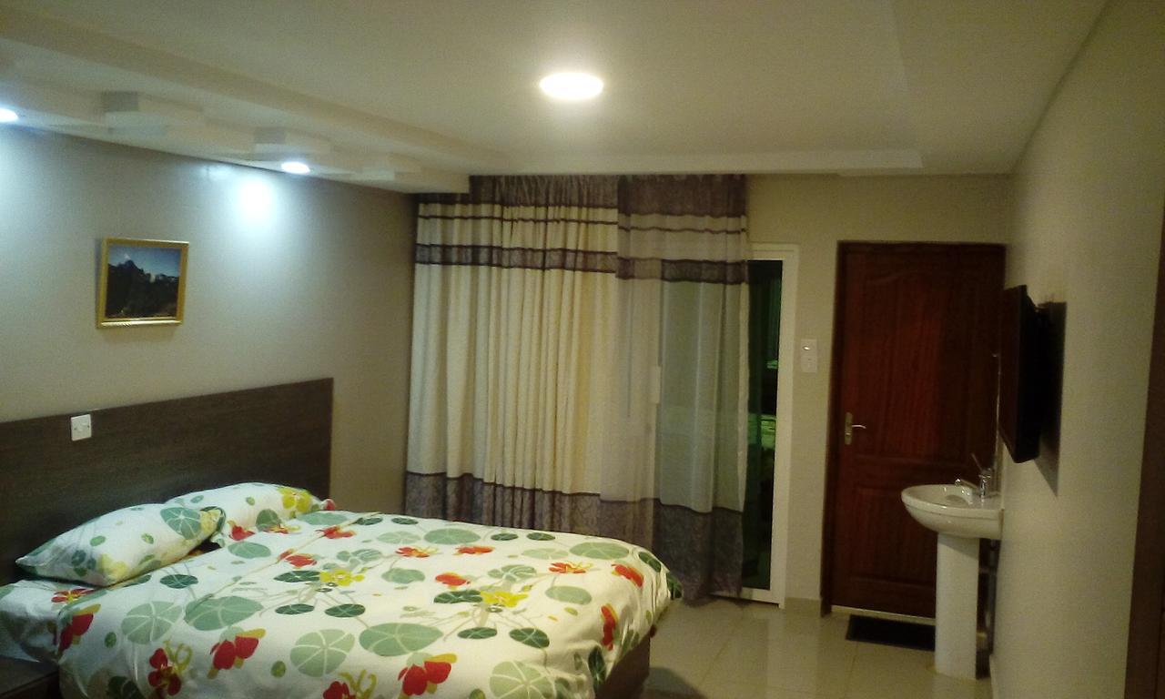 Adala Motel 메루 외부 사진