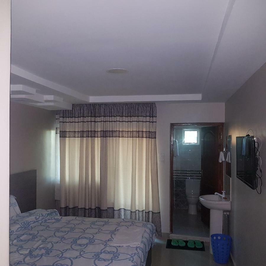 Adala Motel 메루 외부 사진